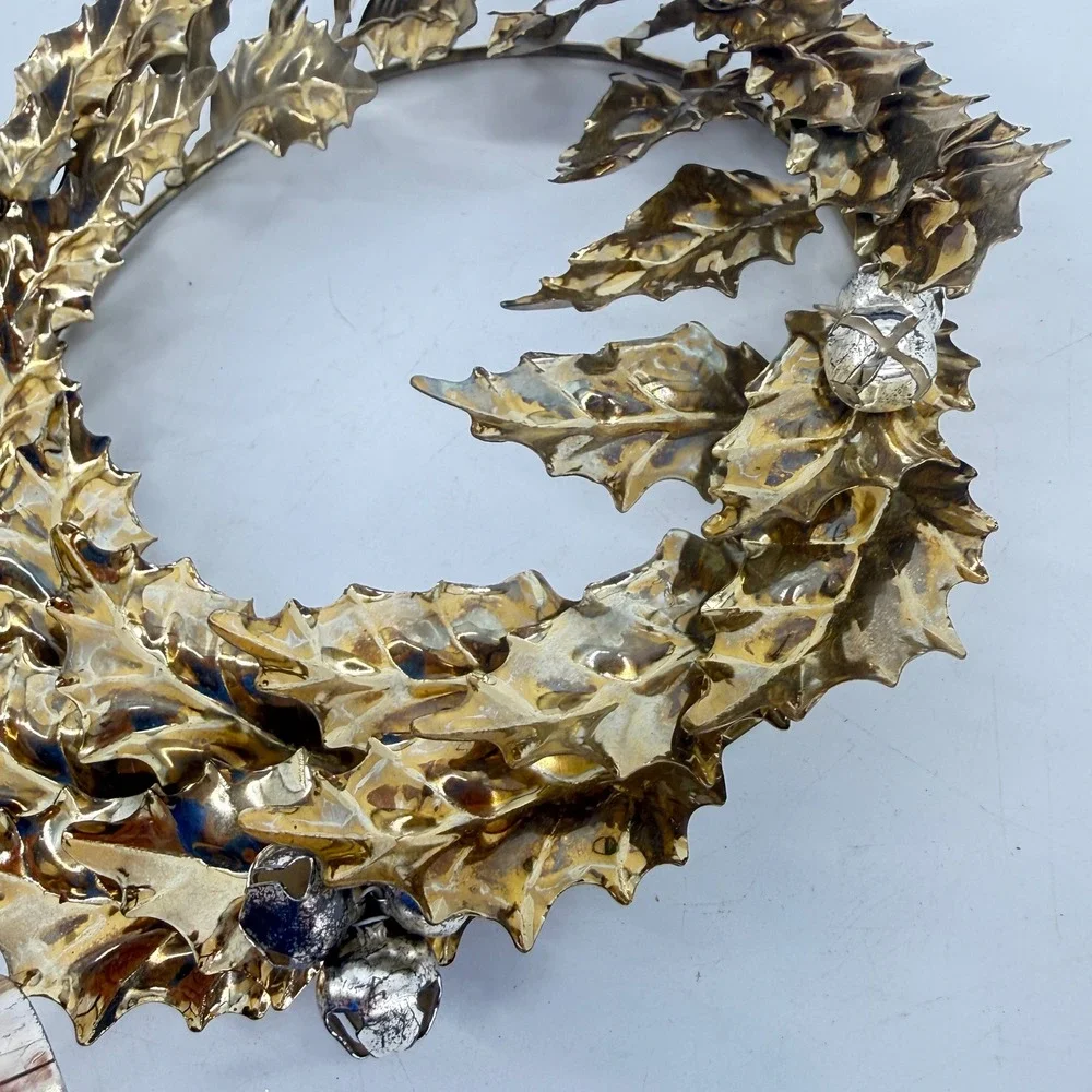 Department 56 Holly Bow Metal Wreath w/Box Home Decor Gold Silver Jingle Bells